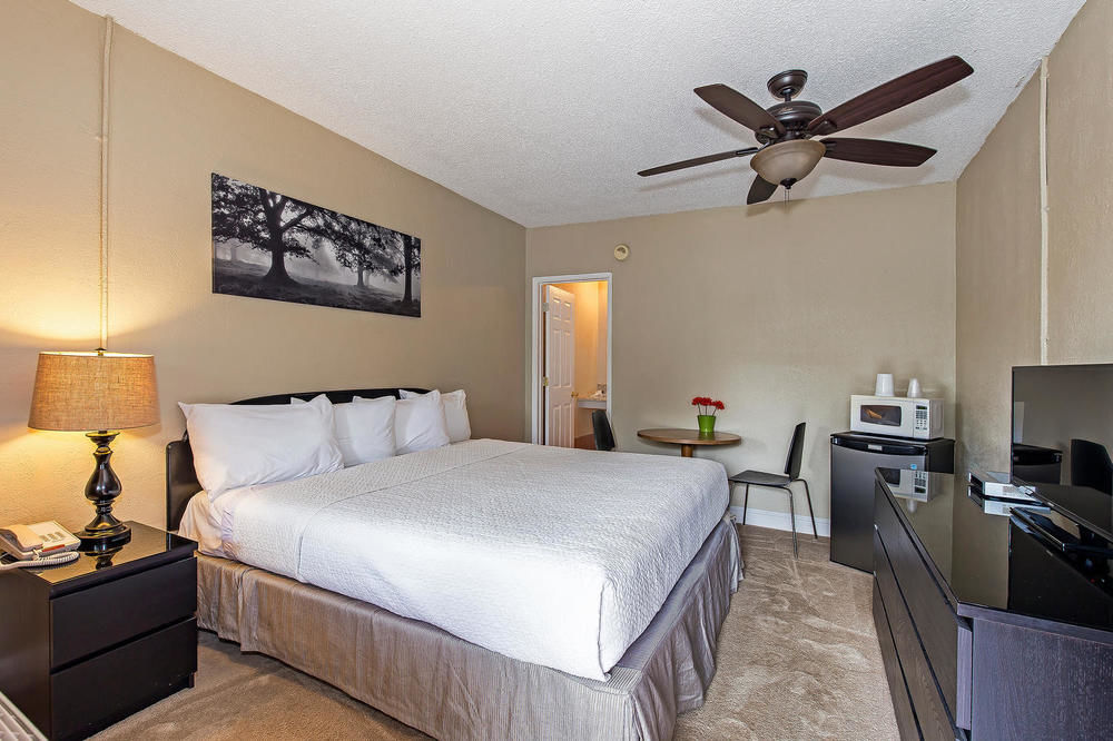 Vineyard Valley Inn Cloverdale Buitenkant foto